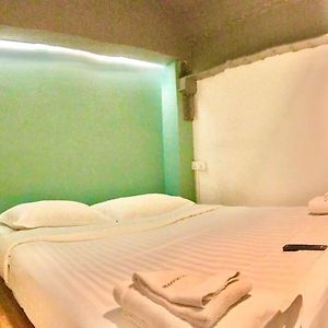 Standard Zimmer mit Kingsize-Bett